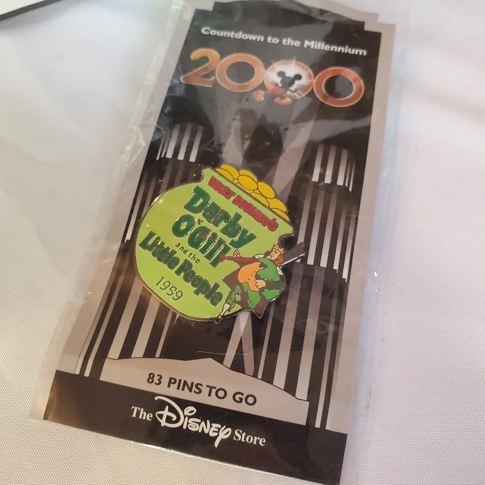 DS‎ Disney Darby O' Gill Countdown to Millennium  2000  # 84 Pin